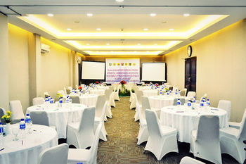 Lampion Hotel Solo Exterior foto